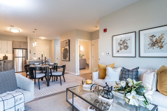 Interior Photo - Halstead Plymouth