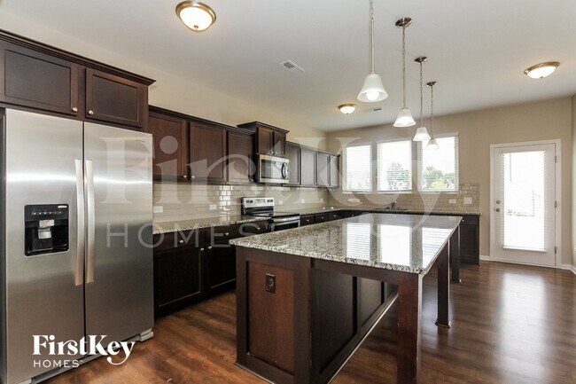 Foto del edificio - 505 Contentment Dr