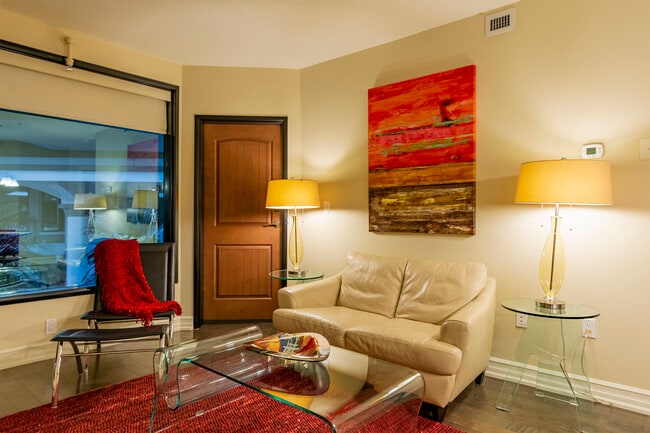 Photo du bâtiment - Meridian Suites