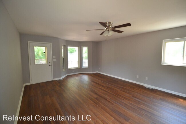 Building Photo - 4789 Clevesdale Dr