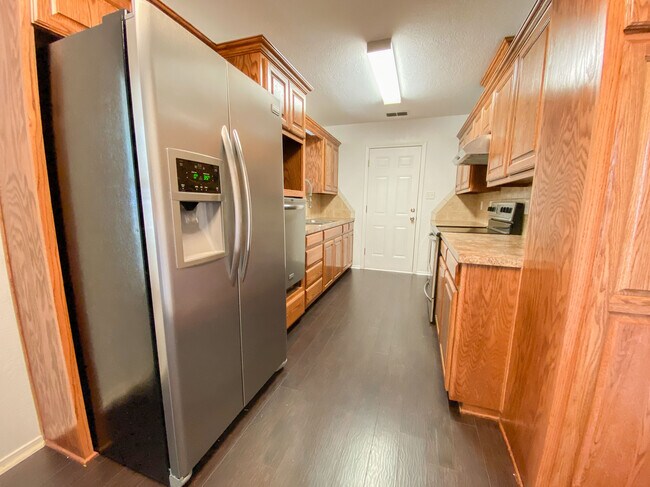 Foto del edificio - 5306 Riviera Dr