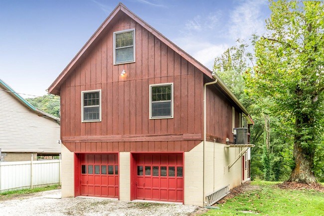 Building Photo - 1588 Amster Grove Rd