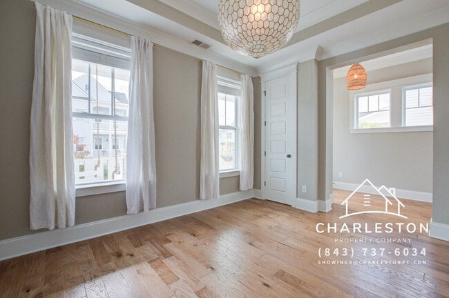 Building Photo - 1636 Juliana St