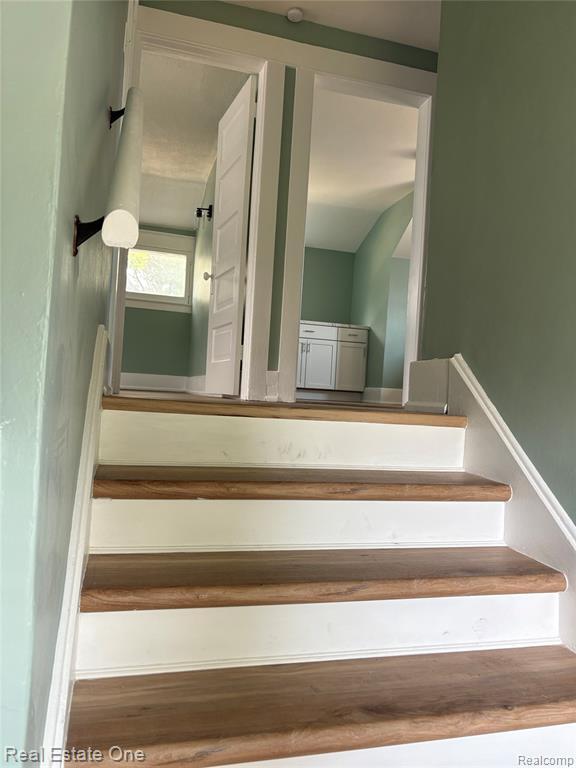 Foto del edificio - 319 W Parent Ave