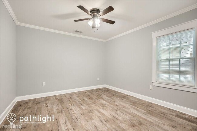Foto del edificio - 2 br, 2 bath House - 581 Taylor Drive SE UNIT
