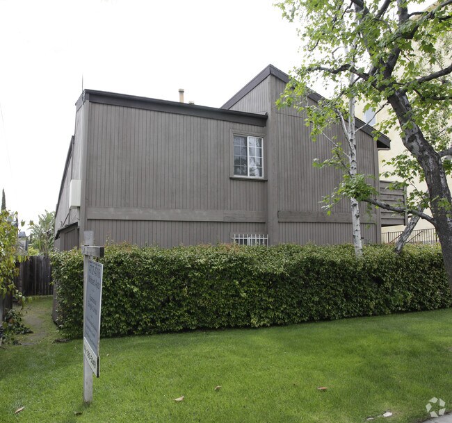Foto del edificio - 4712 Whitsett Ave