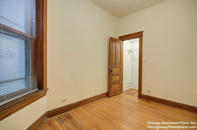 Foto del edificio - 1433 N Wells St