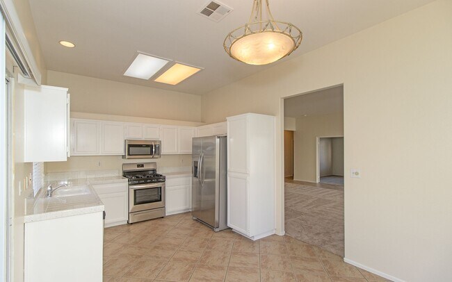 Building Photo - Great Single Story Home on a cul-de-sac!!