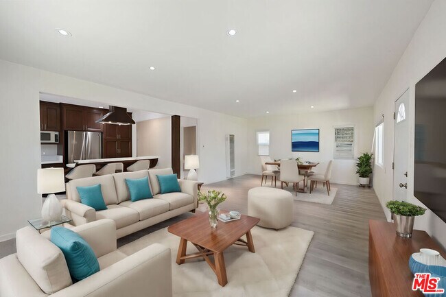 Foto del edificio - 2926 S West View St
