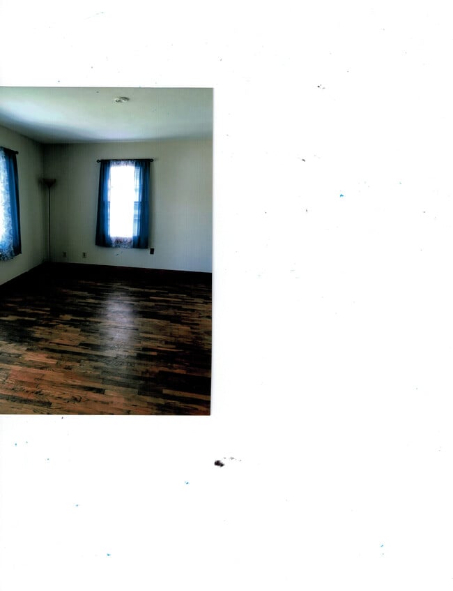 Living Room - 2603 Florence Dr