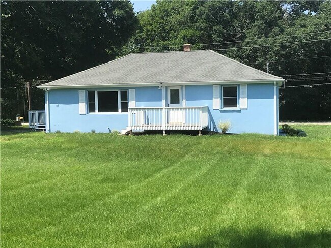 Building Photo - 224 Ashaway Rd
