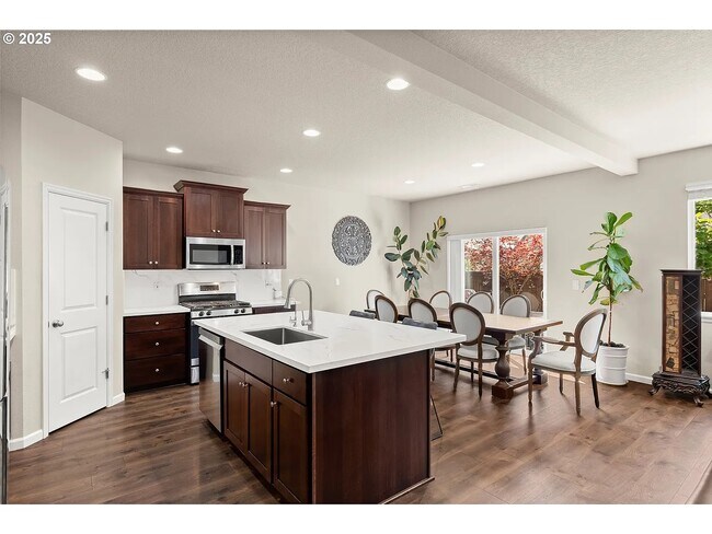 Cocina - 16954 NW Antonio St