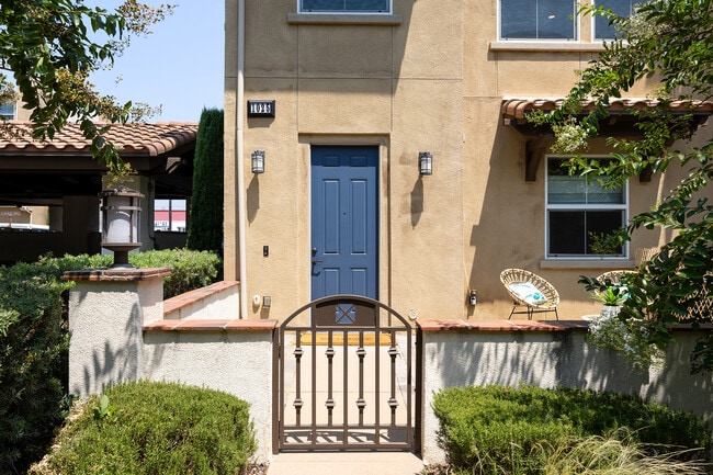 Building Photo - 1025 Star Ruby Dr