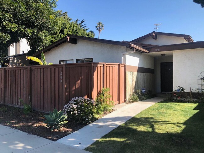Foto del edificio - Spacious West Oxnard Home near Seabridge M...
