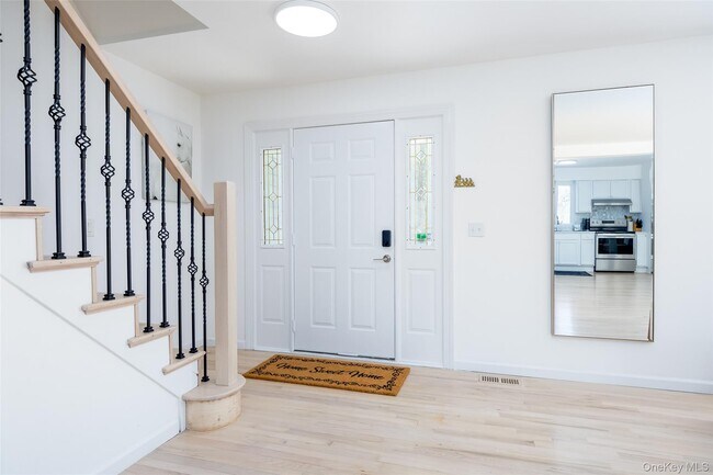 Foto del edificio - 371 S River Rd