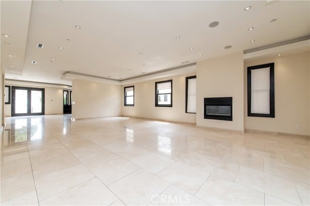 Foto del edificio - 268 S Clark Dr
