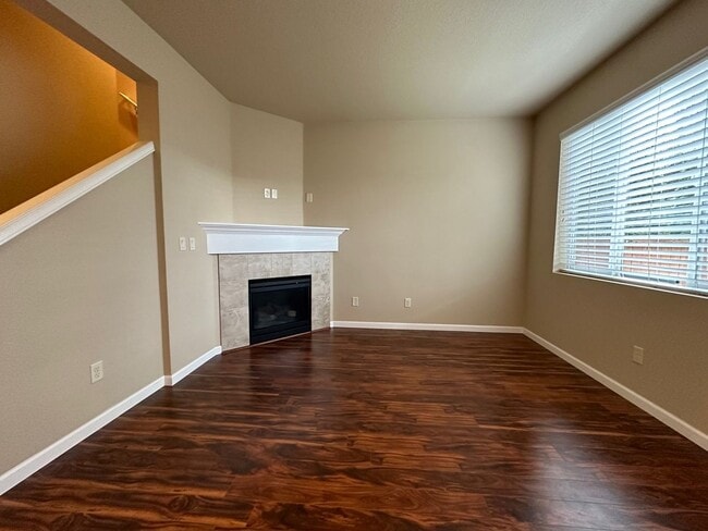 Building Photo - 20996 SW Sister Ln