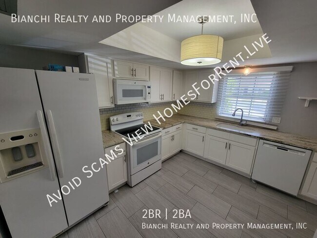 Foto del edificio - 1657 S Lake Ave