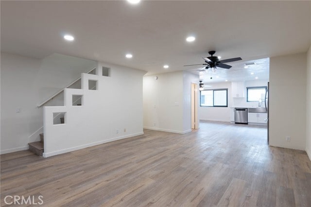 Building Photo - 10215 Variel Ave
