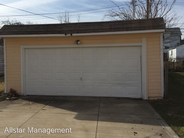 Foto del edificio - 3 br, 1 bath House - 6215 Merkle Ave