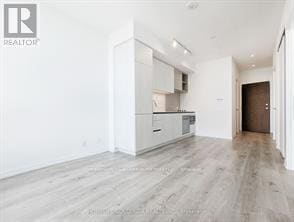 Photo du bâtiment - 1000 Portage Pkwy