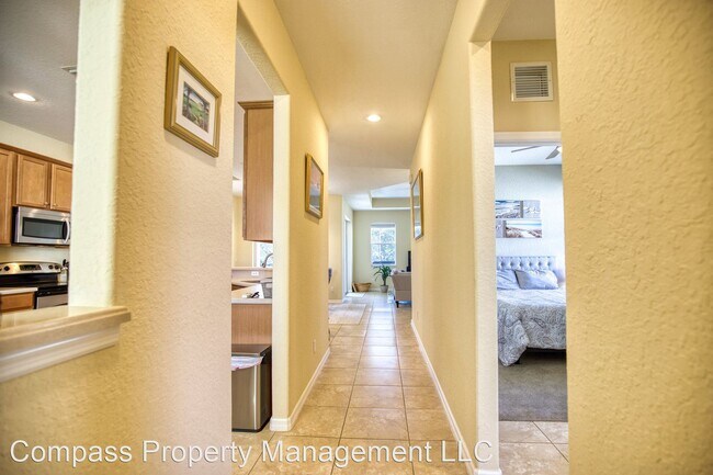Building Photo - 3 br, 2 bath House - 2391 Milkweed Court