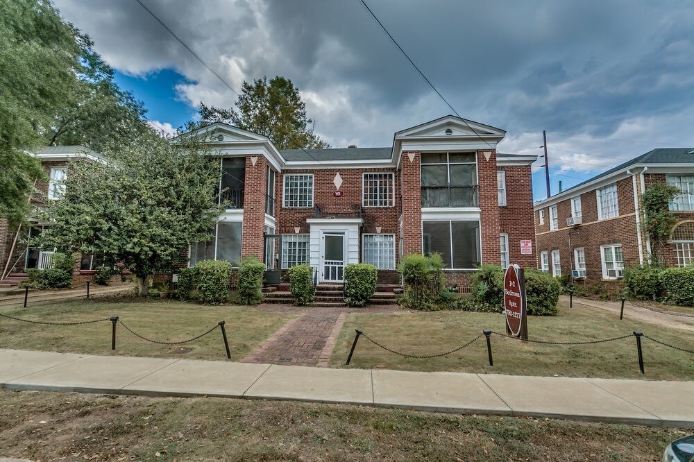 Primary Photo - 1210 Riverside Drive- 2 Bedroom 1 Bath