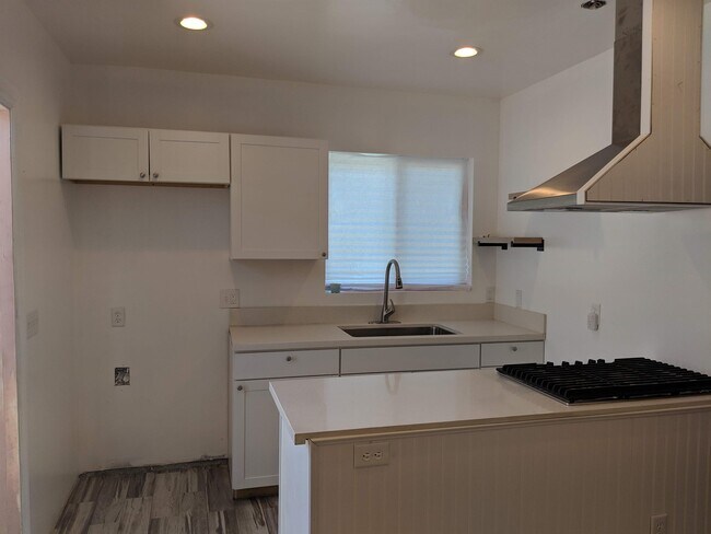 Building Photo - 10139 Bevis Ave