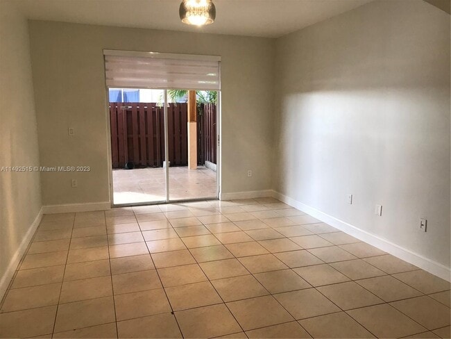 Building Photo - 8750 SW 158th Pl