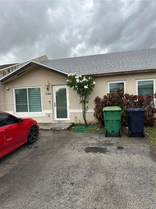 Building Photo - 11404 SW 147th St