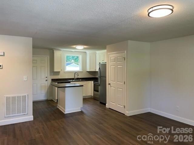 Foto del edificio - 804 Spencer Rd NE