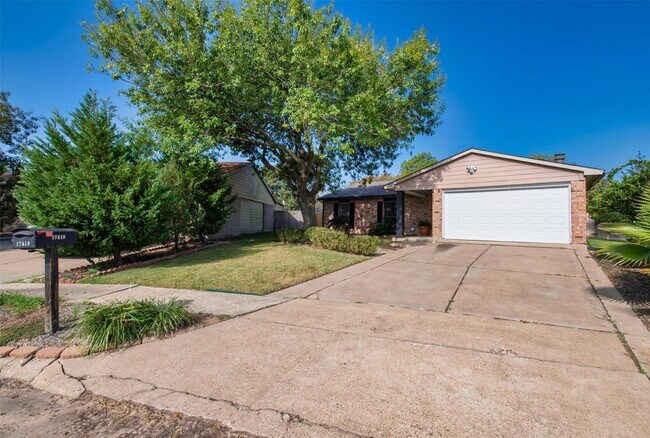 Foto del edificio - 17618 Autumn Trails Ln