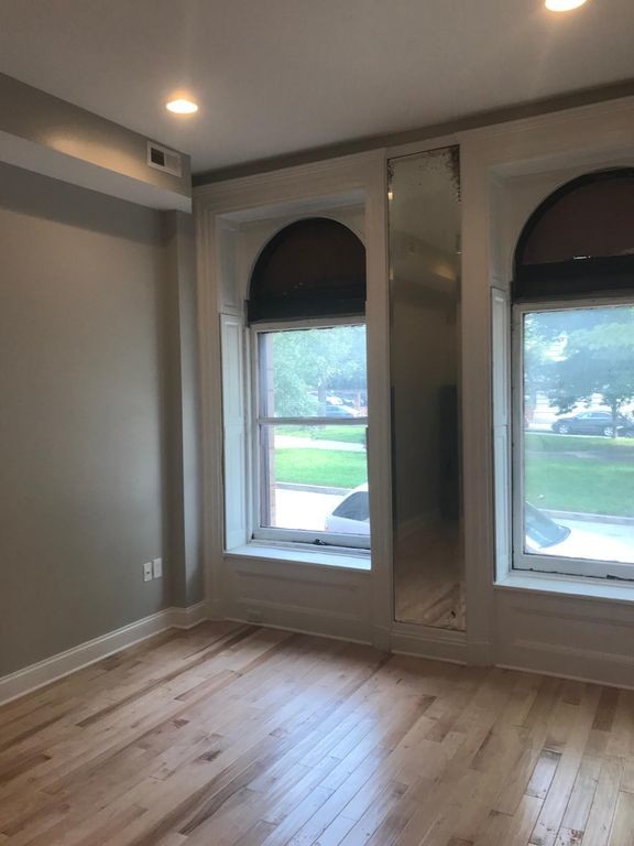 Foto principal - 1708 Eutaw Pl