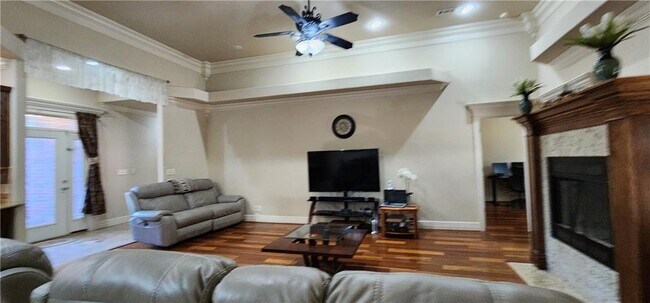 Foto del edificio - 1209 SE Phoenix St
