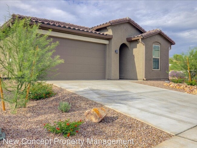 Building Photo - 5 br, 3 bath House - 13255 E Cliff Heights...
