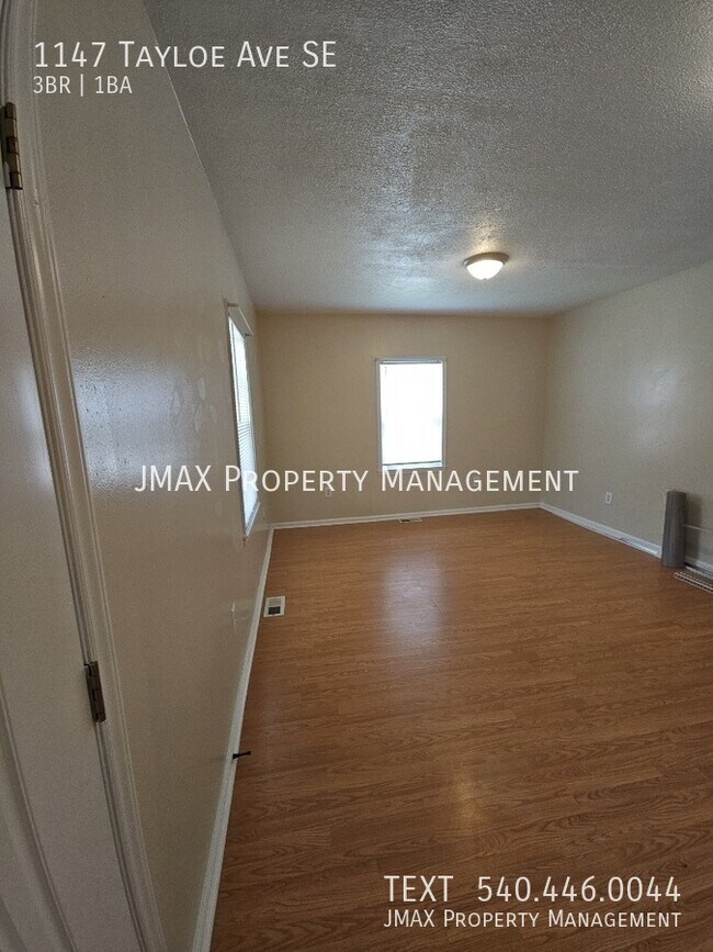 Foto del edificio - 1147 Tayloe Ave SE