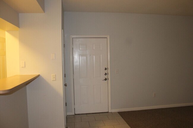 Foto del edificio - 2nd Floor One Bedroom Condo at The Legends