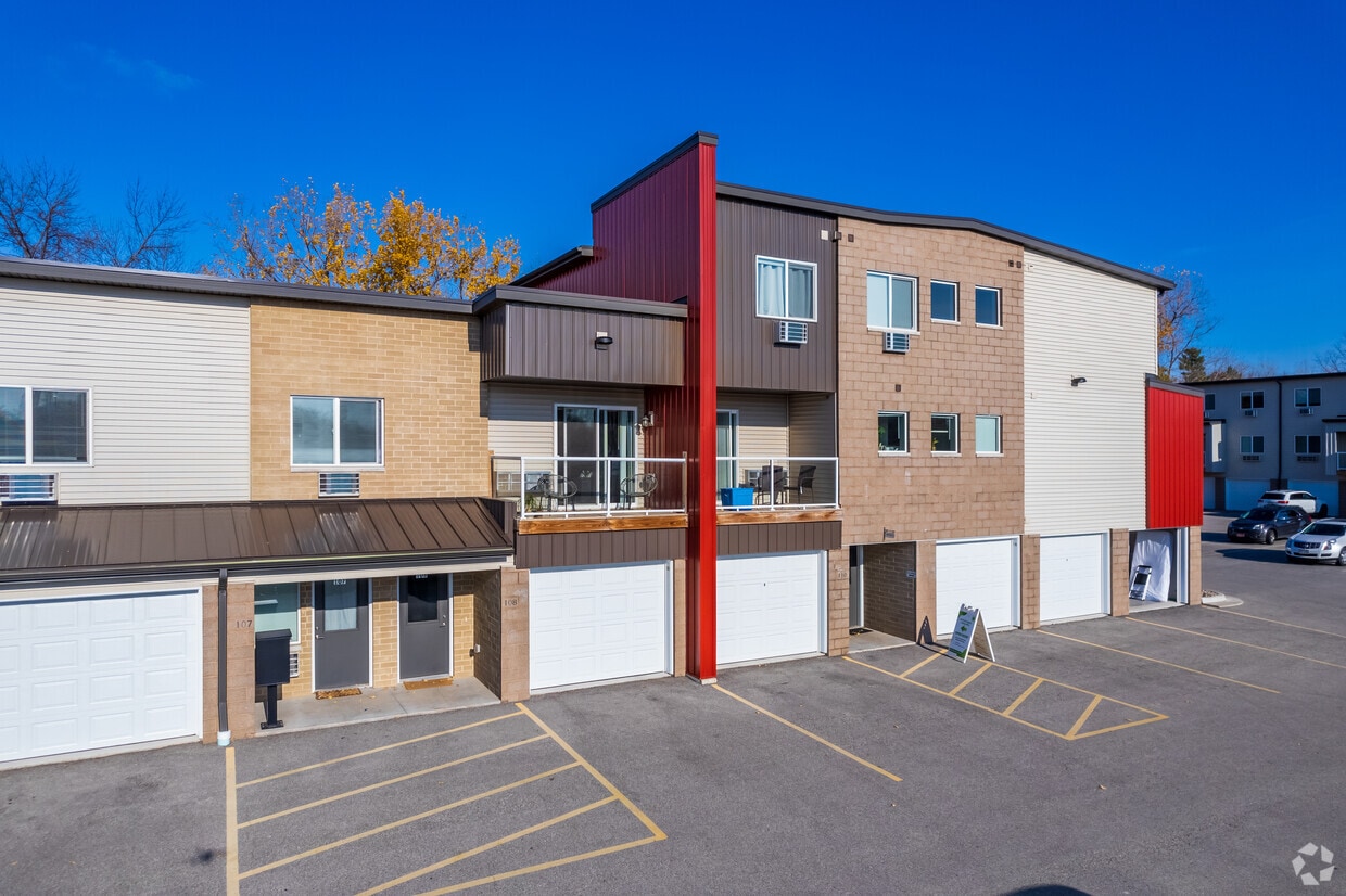 Elevate Student Living Apartments in Green Bay, WI