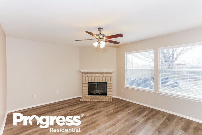 Building Photo - 3524 Garden Springs Dr