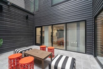 Interior Photo - The Crown on Leland