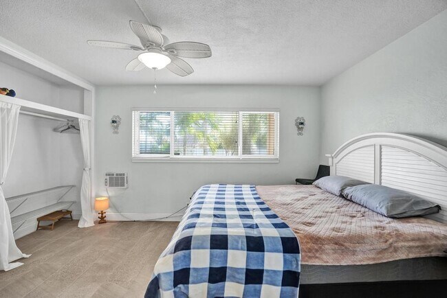Foto del edificio - 3216 SE 12th St