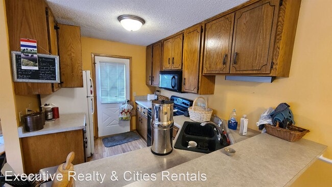 Building Photo - 2 br, 1 bath House - 11302 Ibis St NW