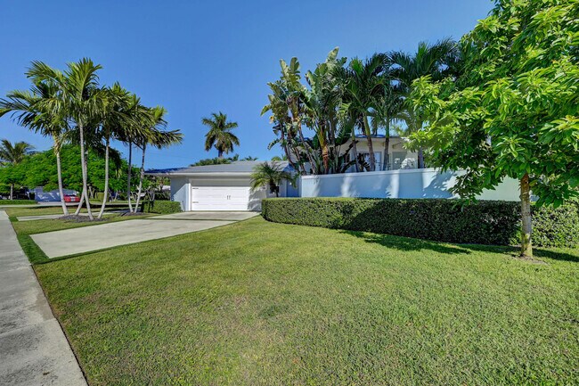 Foto del edificio - 3400 NE 6th Dr