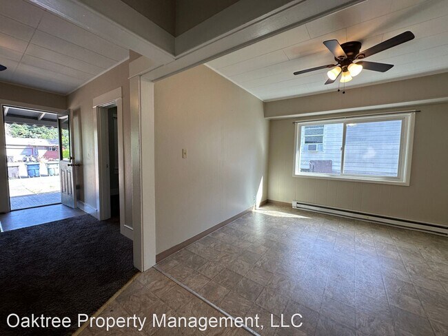 Building Photo - 4 br, 2 bath House - 148 College St S