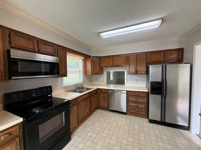 Foto del edificio - 720 Landing Ln
