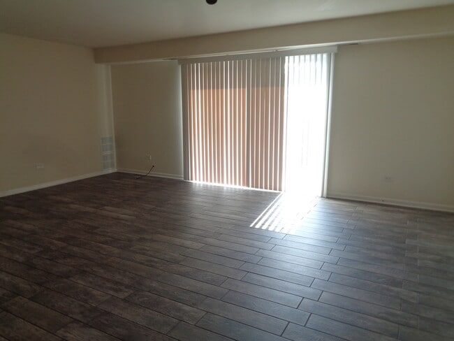 Building Photo - 5854 W 76th Pl