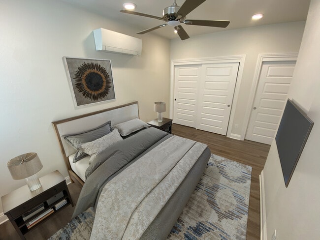 Main Bedroom w Dual Closets - 1524 F St