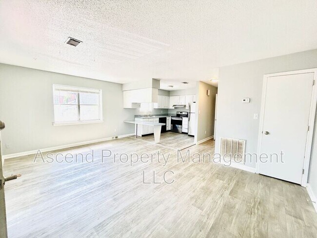 Building Photo - 1809 Bailey Ave