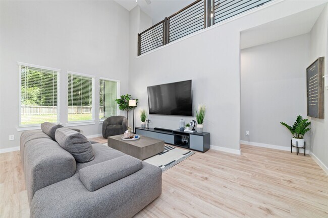 Foto del edificio - 10332 Rainbow Cove Ln