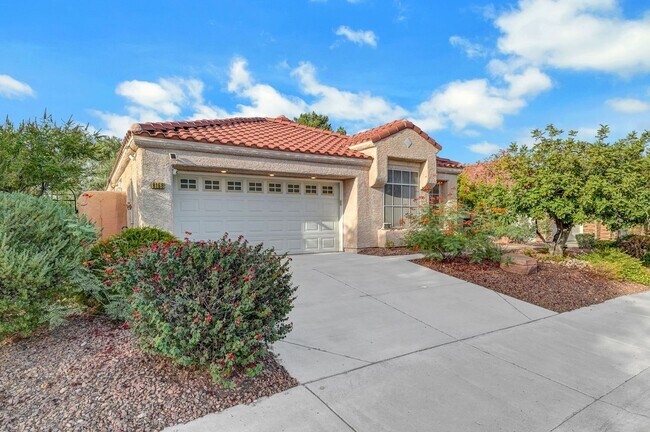 Building Photo - Summerlin & Rampart